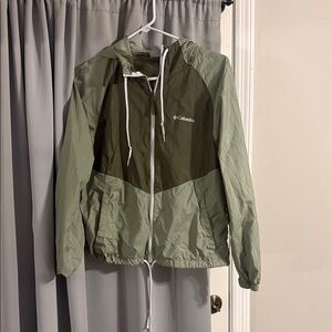 Columbia Green Hooded Windbreaker Jacket | Lightweight Rain Jacket | Size S